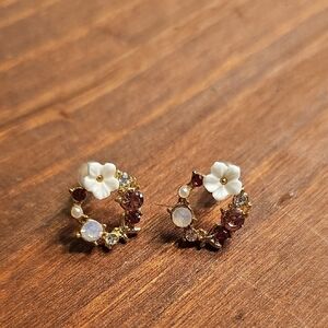 Elegant Floral Gold and White Earrings